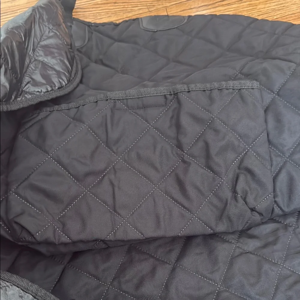 Black Dog Travel seat cover Carrier for Comfortable Journeys